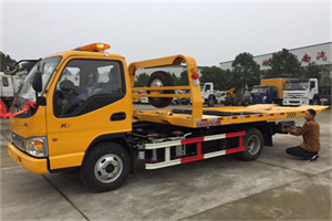 陕县哪里有拖车服务